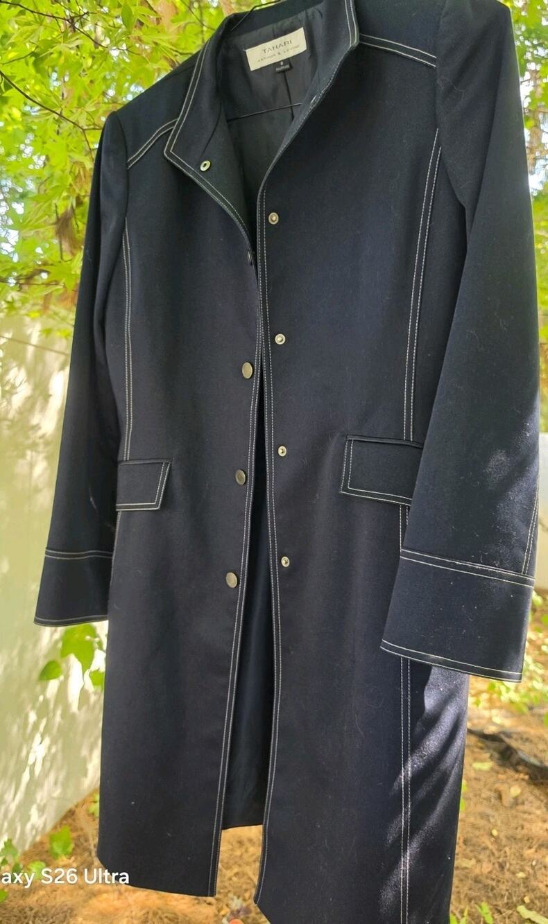 Rare Tahari contrast-stitch pant suit set size 8 Navy
